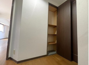 泉佐野市日根野、マンションの画像です