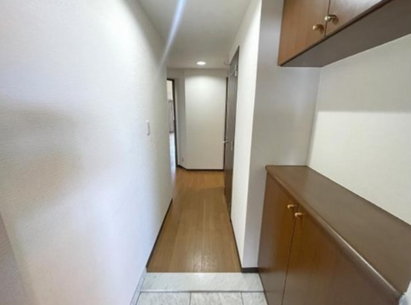 泉佐野市日根野、マンションの画像です