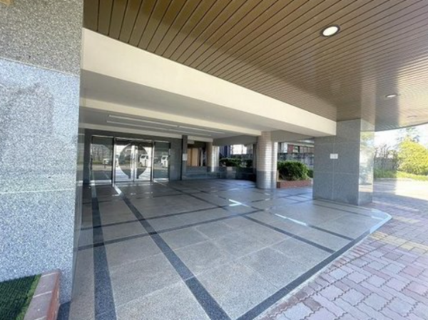 泉佐野市日根野、マンションの画像です