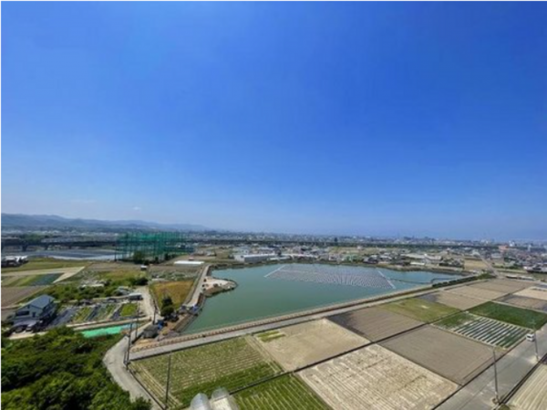 泉佐野市日根野、マンションの画像です