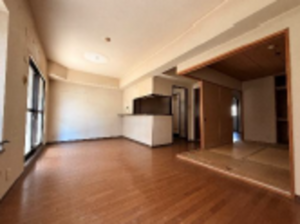 岸和田市荒木町、マンションの画像です