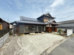 泉佐野市南中安松、中古一戸建ての画像です