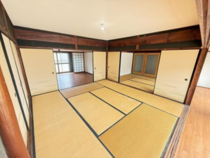 泉佐野市南中安松、中古一戸建ての画像です