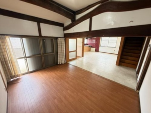 泉佐野市南中安松、中古一戸建ての画像です