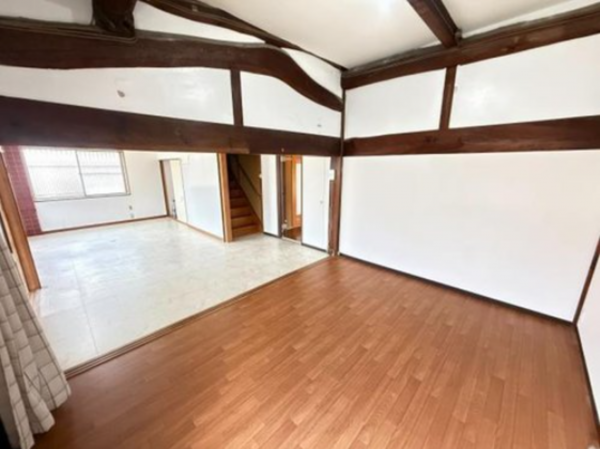 泉佐野市南中安松、中古一戸建ての画像です