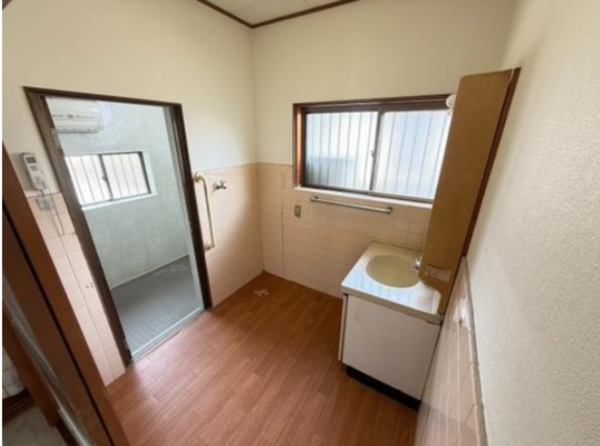 泉佐野市南中安松、中古一戸建ての画像です