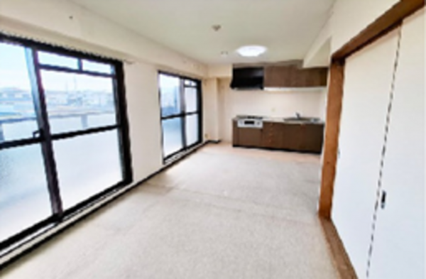 岸和田市上松町、マンションの画像です