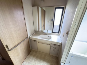 貝塚市麻生中、中古一戸建ての画像です