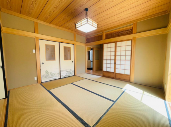 貝塚市久保、中古一戸建ての画像です