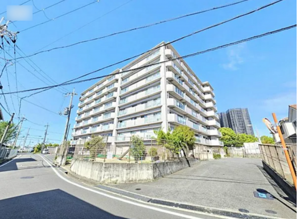 貝塚市王子、マンションの画像です