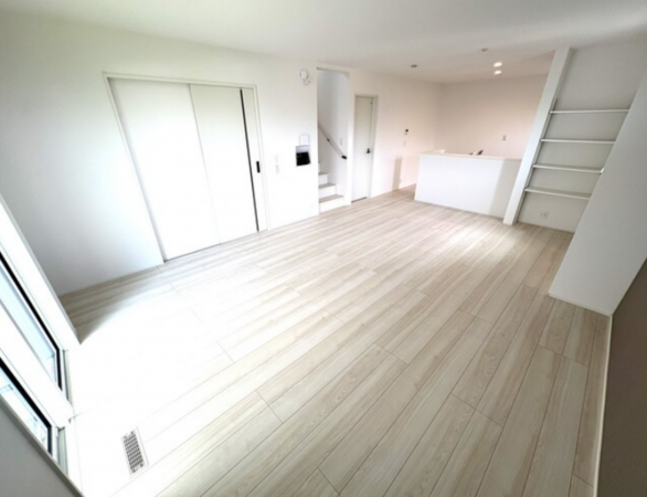 泉佐野市南中安松、新築一戸建ての画像です