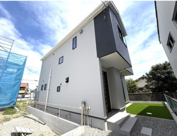 泉佐野市南中安松、新築一戸建ての画像です
