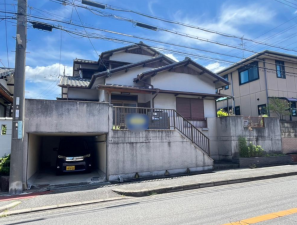 泉南郡熊取町山の手台、中古一戸建ての画像です