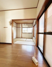 泉佐野市鶴原、中古一戸建ての画像です
