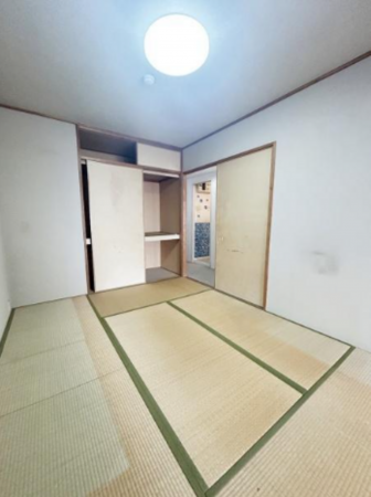 貝塚市二色、マンションの画像です