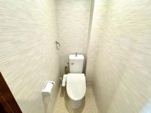 貝塚市清児、マンションの画像です
