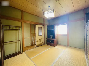 岸和田市藤井町、中古一戸建ての画像です