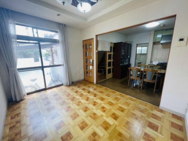 岸和田市藤井町、中古一戸建ての画像です