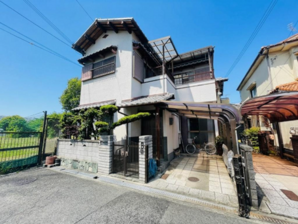岸和田市藤井町、中古一戸建ての画像です