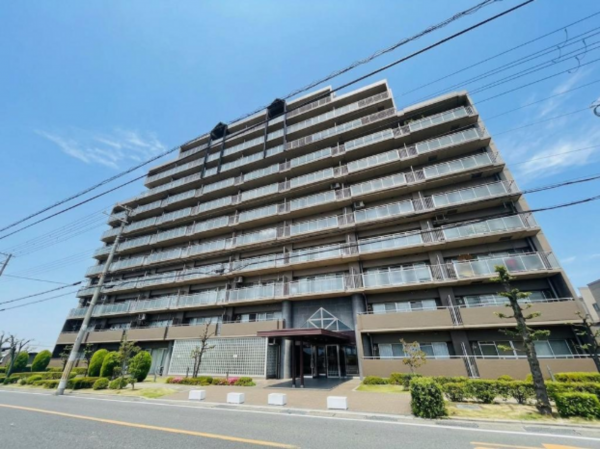貝塚市窪田、マンションの画像です