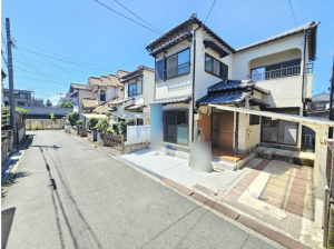 貝塚市澤、中古一戸建ての画像です