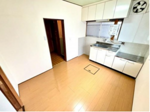 泉佐野市下瓦屋、中古一戸建ての画像です