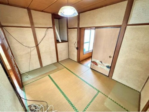 泉佐野市下瓦屋、中古一戸建ての画像です