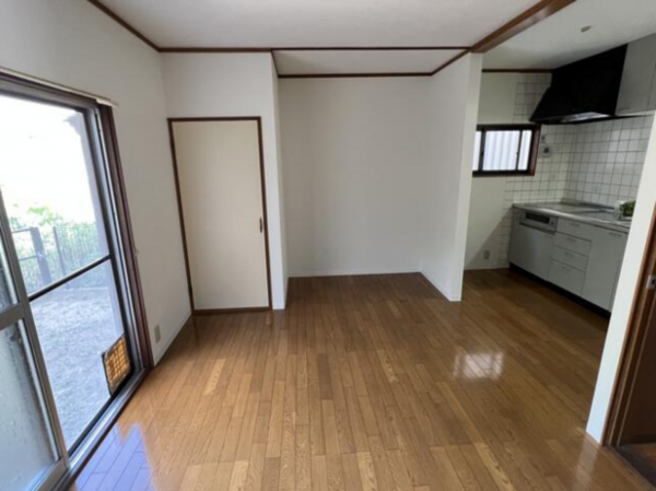 泉佐野市鶴原、中古一戸建ての画像です