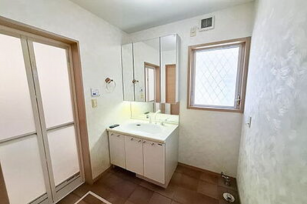 貝塚市久保、中古一戸建ての画像です