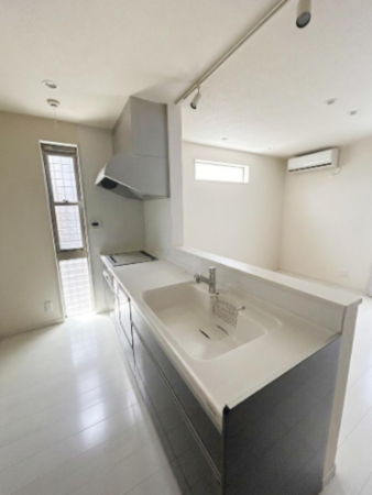 泉佐野市本町、中古一戸建ての画像です