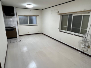 泉佐野市葵町、中古一戸建ての画像です