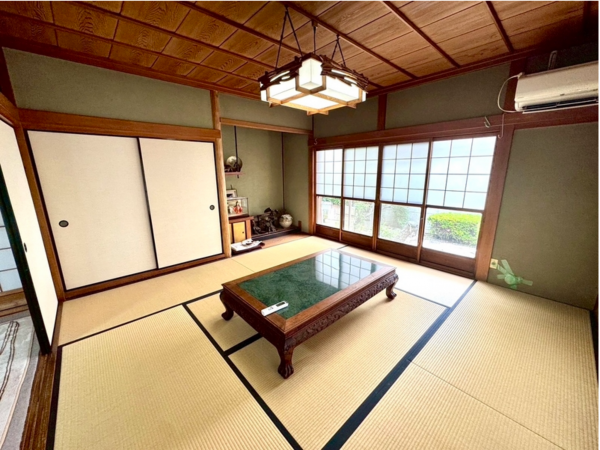 泉佐野市鶴原、中古一戸建ての画像です