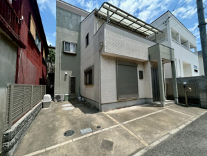 泉佐野市旭町、中古一戸建ての画像です