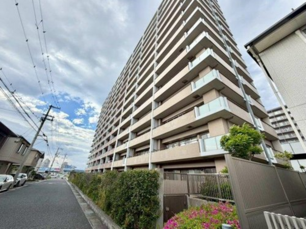 泉佐野市羽倉崎、マンションの画像です