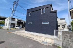 貝塚市脇浜、中古一戸建ての画像です