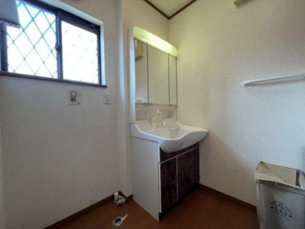 泉南郡熊取町つばさが丘西、中古一戸建ての画像です