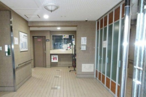 貝塚市澤、マンションの画像です