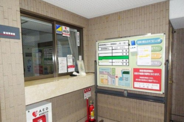 貝塚市澤、マンションの画像です