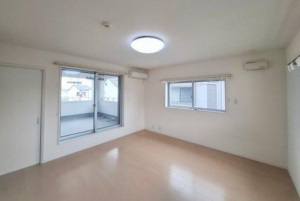 泉佐野市鶴原、中古一戸建ての画像です