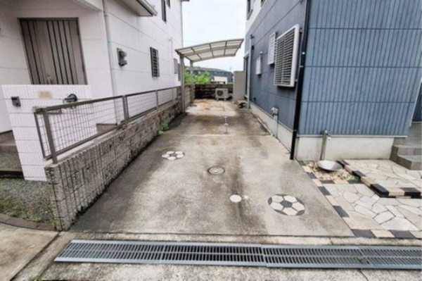 泉佐野市鶴原、中古一戸建ての画像です