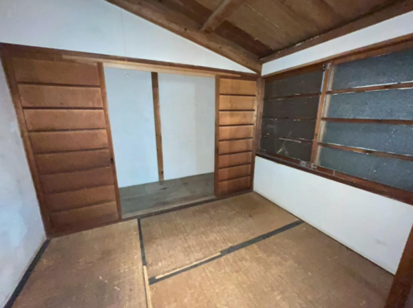 泉南郡熊取町高田、収益物件/倉庫の画像です