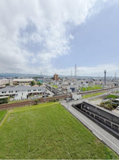 泉佐野市湊、マンションの画像です