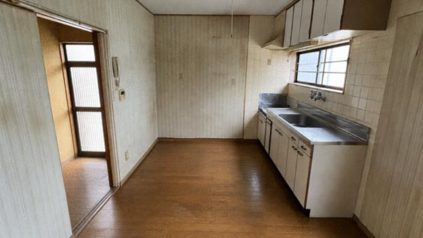 泉南郡熊取町山の手台、中古一戸建ての画像です