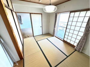 貝塚市二色、マンションの画像です