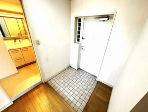 貝塚市二色、マンションの画像です