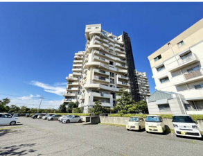 貝塚市二色、マンションの画像です