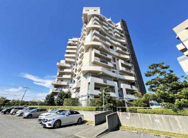 貝塚市二色、マンションの画像です