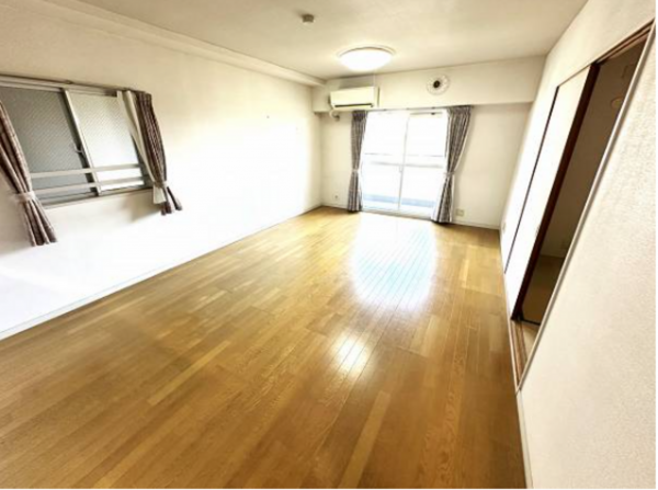 貝塚市二色、マンションの画像です
