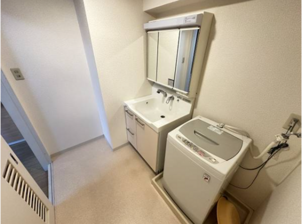 貝塚市二色、マンションの画像です