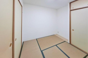 泉佐野市日根野、マンションの画像です